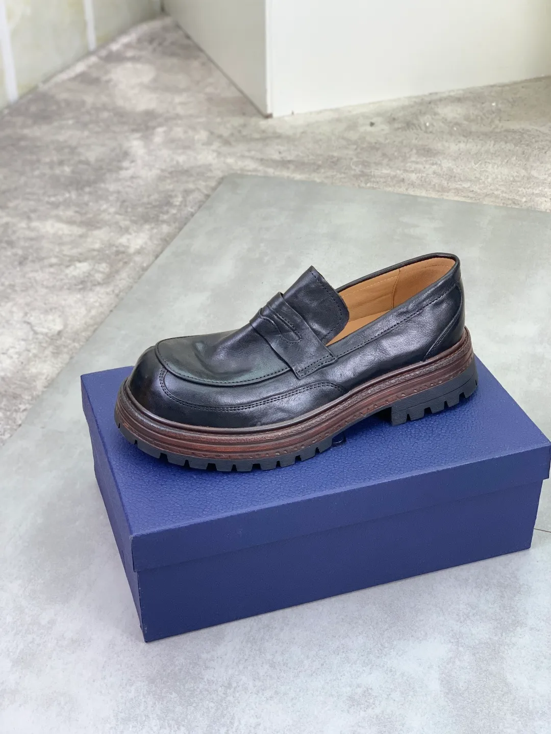 Men's shoes P520 💰【New style】Water-dyed cow lining Original order quality Dior —🆘.Dior Original order purchase, high-end leather shoes, fabric: Made of Italian imported color rubbed wrinkled cowhide➕Water-dyed cow lining/cowhide lining➕Specially available original combination outsole, fine workmanship, real shot🎬Size: 38-45 (with full set of packaging) Color: 3️⃣ colors available